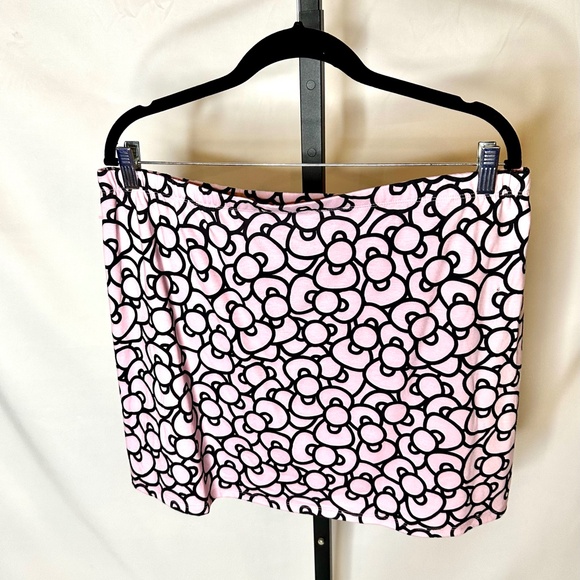 Hello Kitty Bow Skirt - Picture 2 of 3